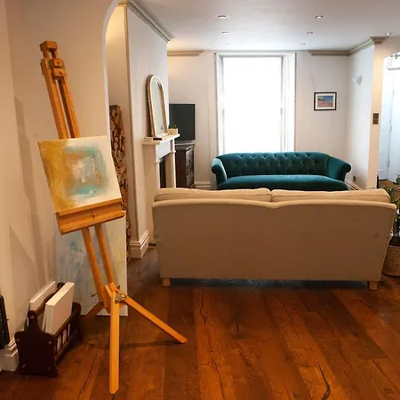 Gorgeous 2 Bedroom House In Clifton Διαμέρισμα *