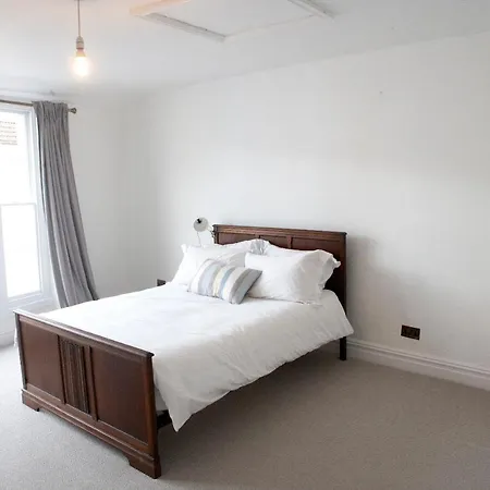 Gorgeous 2 Bedroom House In Clifton Διαμέρισμα *