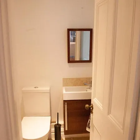 Διαμέρισμα Gorgeous 2 Bedroom House In Clifton *